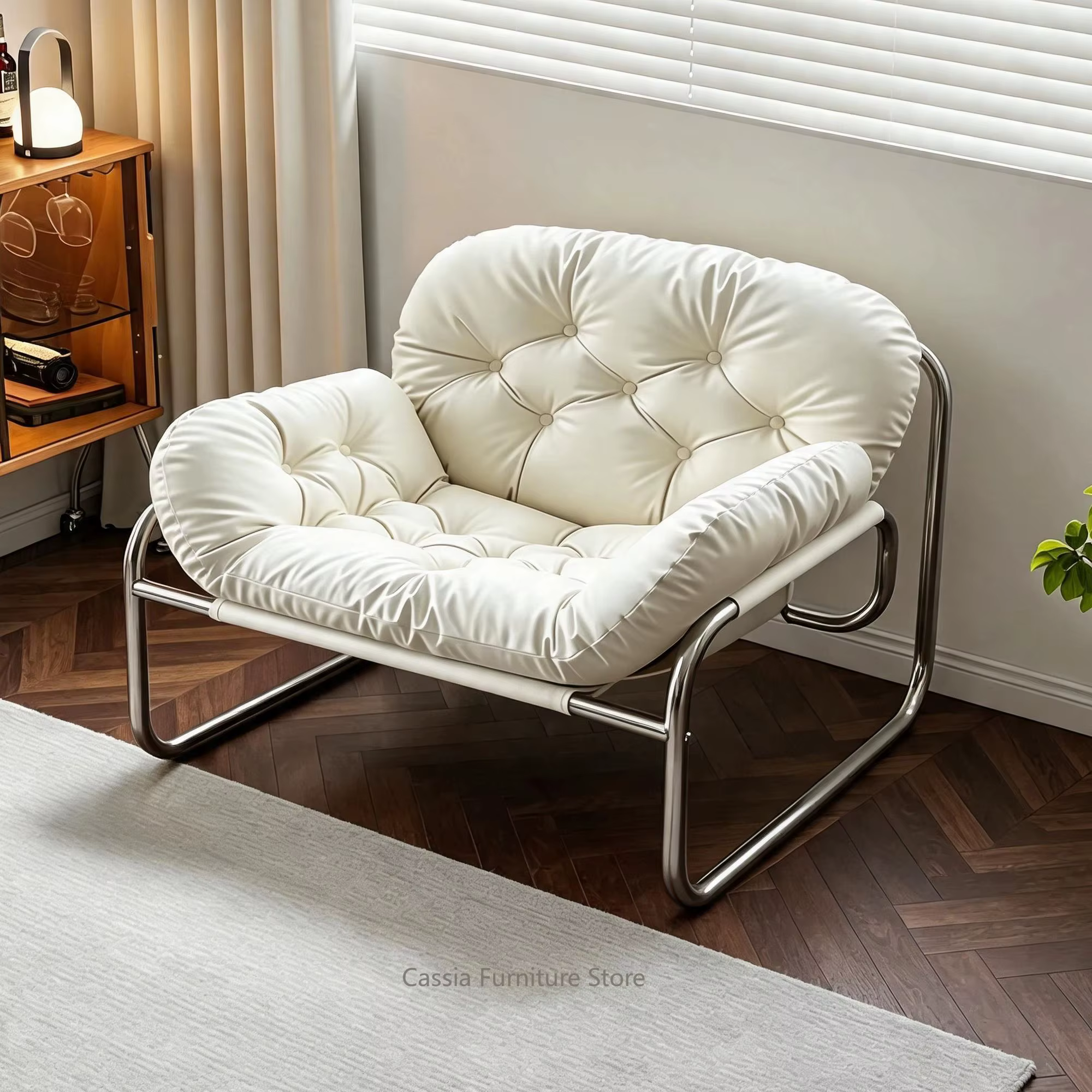 Fauteuil lounge moderne pour salon, siège individuel en crème style luxe léger, fauteuil paresseux pour la maison, chaise d'appoint élégante