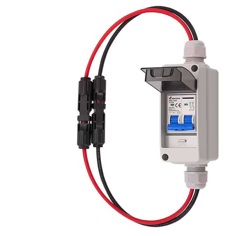 Boîte de déconnexion PV CC avec disjoncteur CC 600V 63A MCB IP65 HT 2 voies
