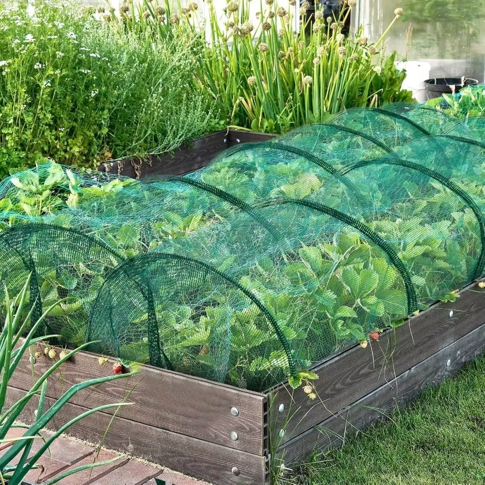 Serre tunnel pliable verte avec protection UV en maille verte