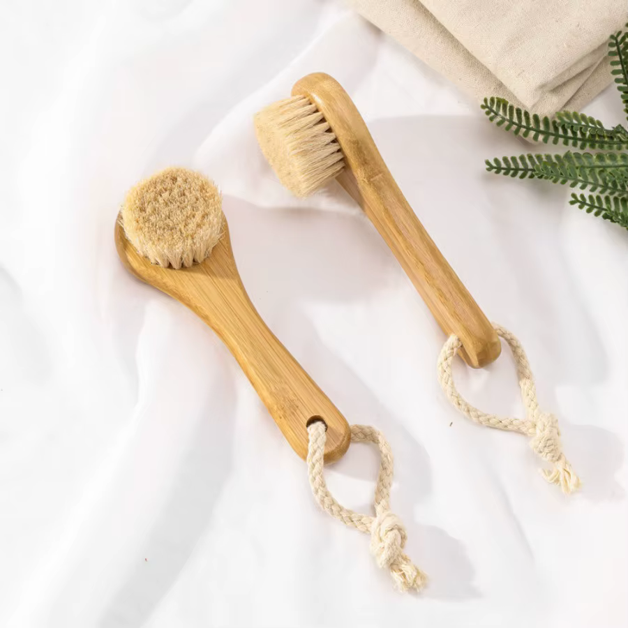 Brosse nettoyante pour le visage