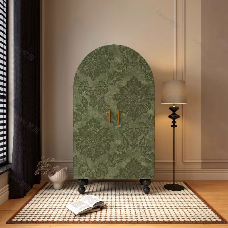 Armoire européenne en bois vert