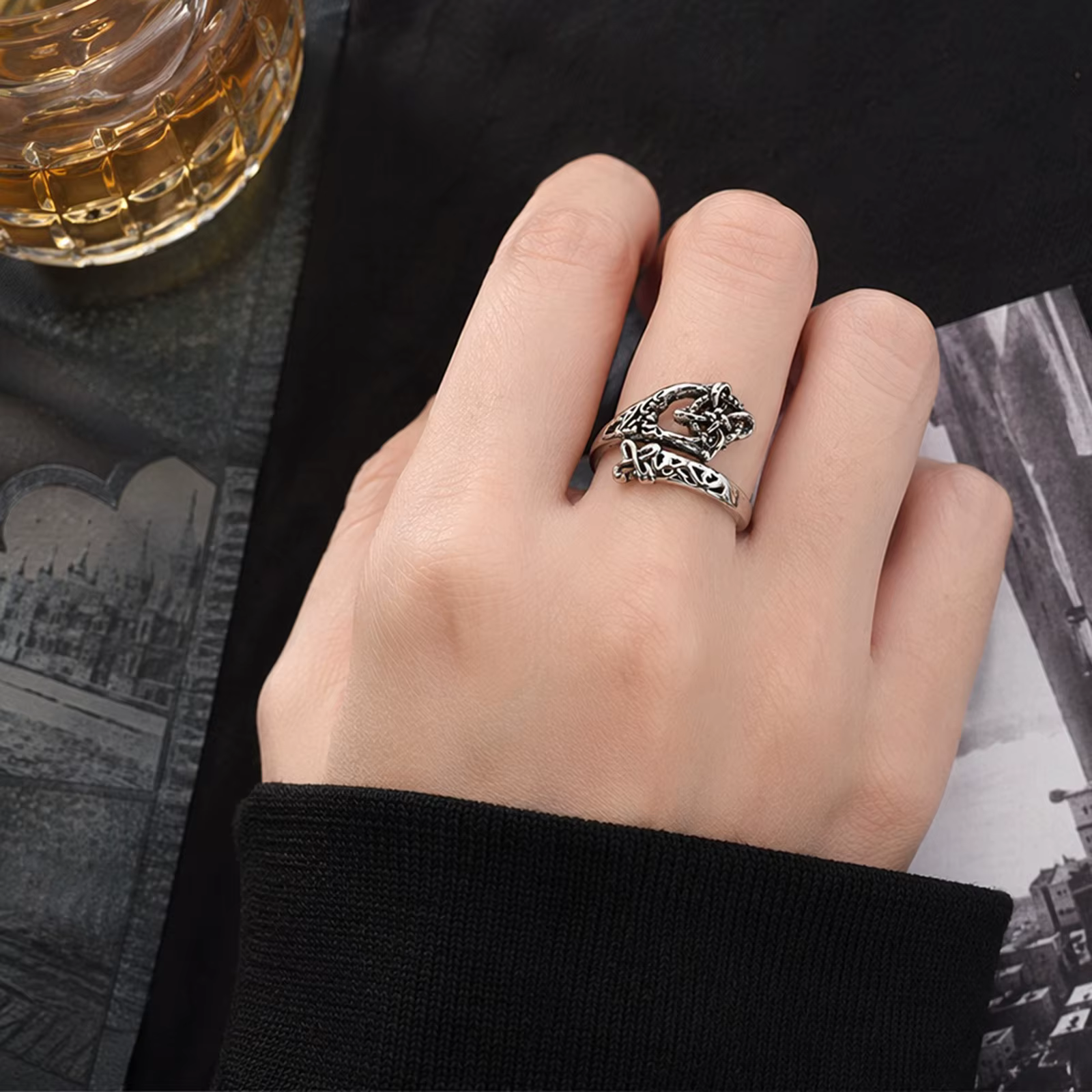 Bague ajustable en argent avec nœud de protection pour femmes