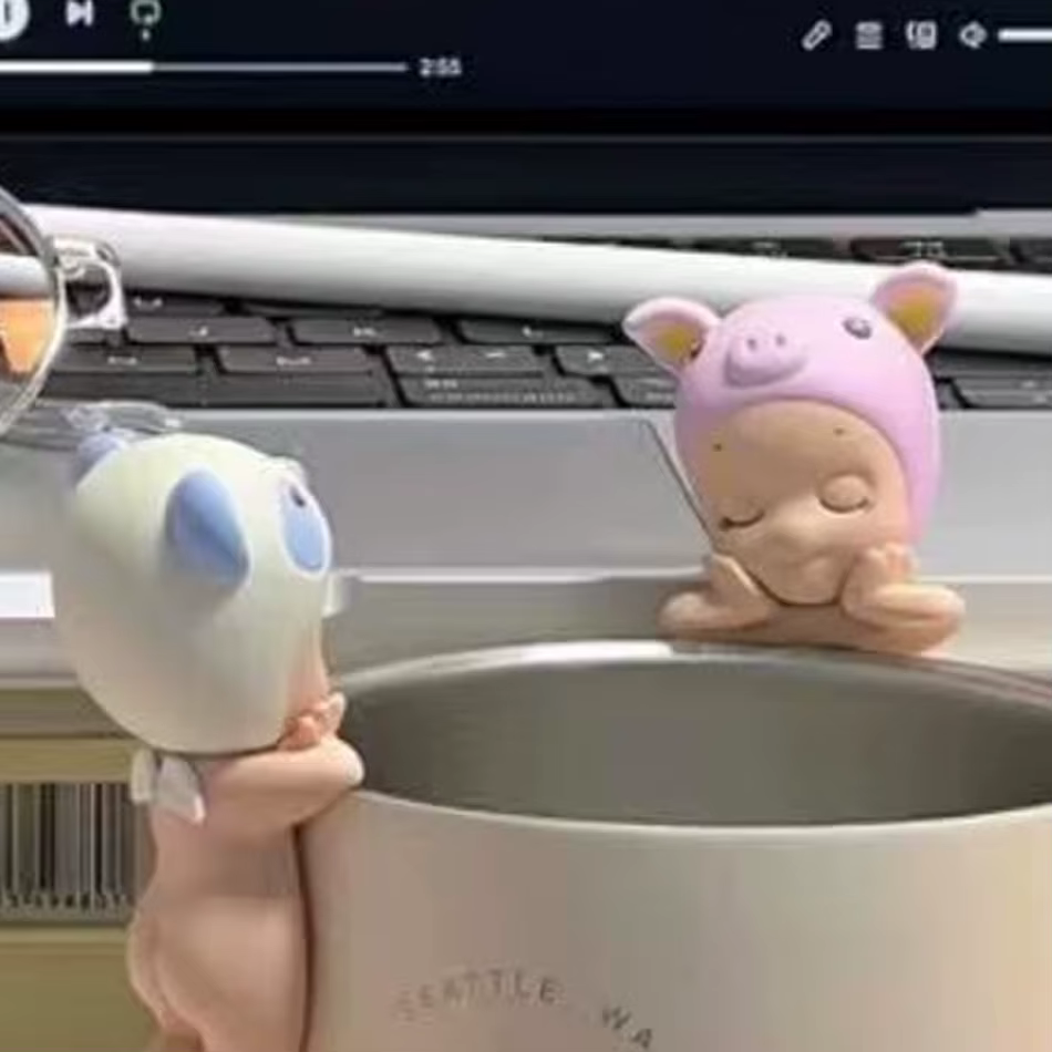 12 Styles de figurines décoratives de la série Dreaming