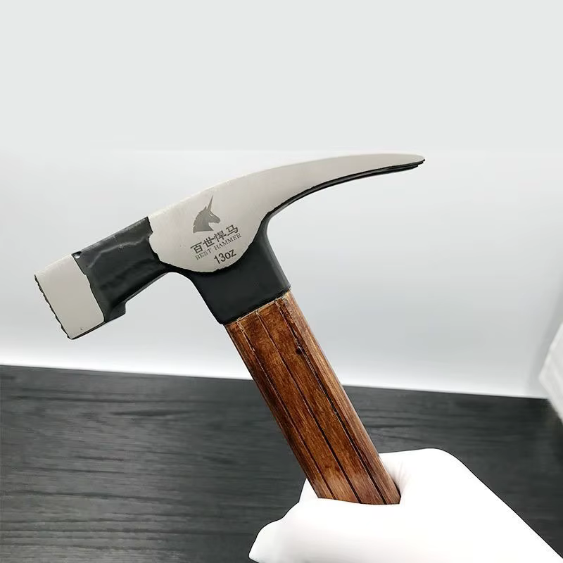 Marteau à griffes magnétique multifonction