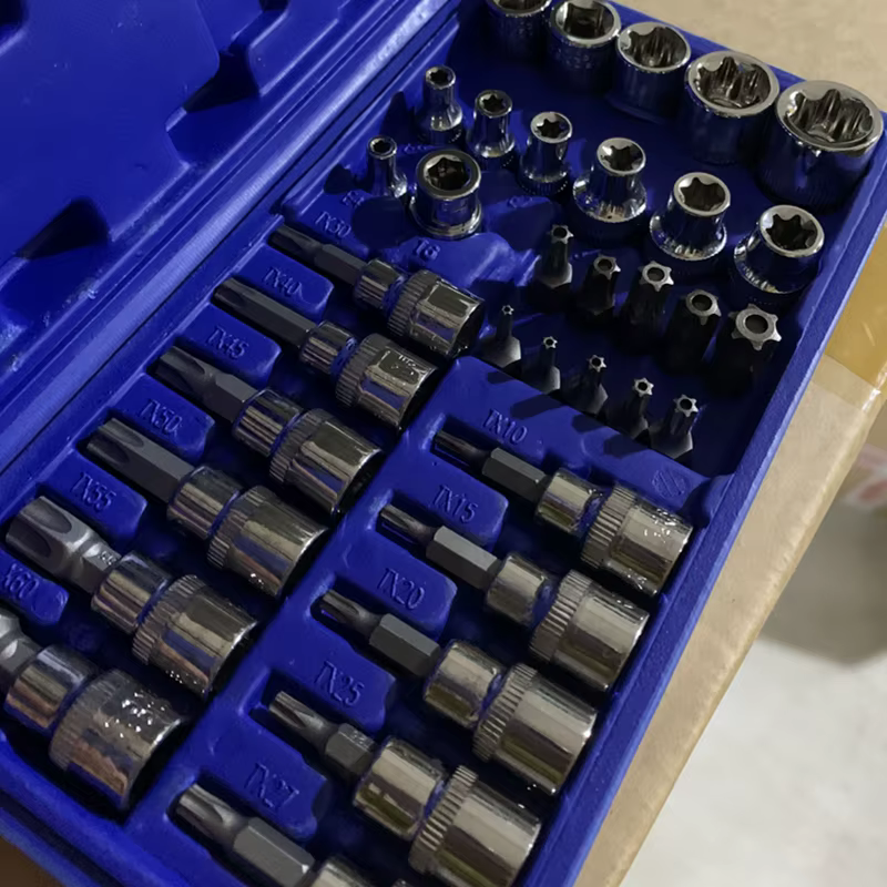 Jeu professionnel de 34 embouts Torx et douilles E-Torx