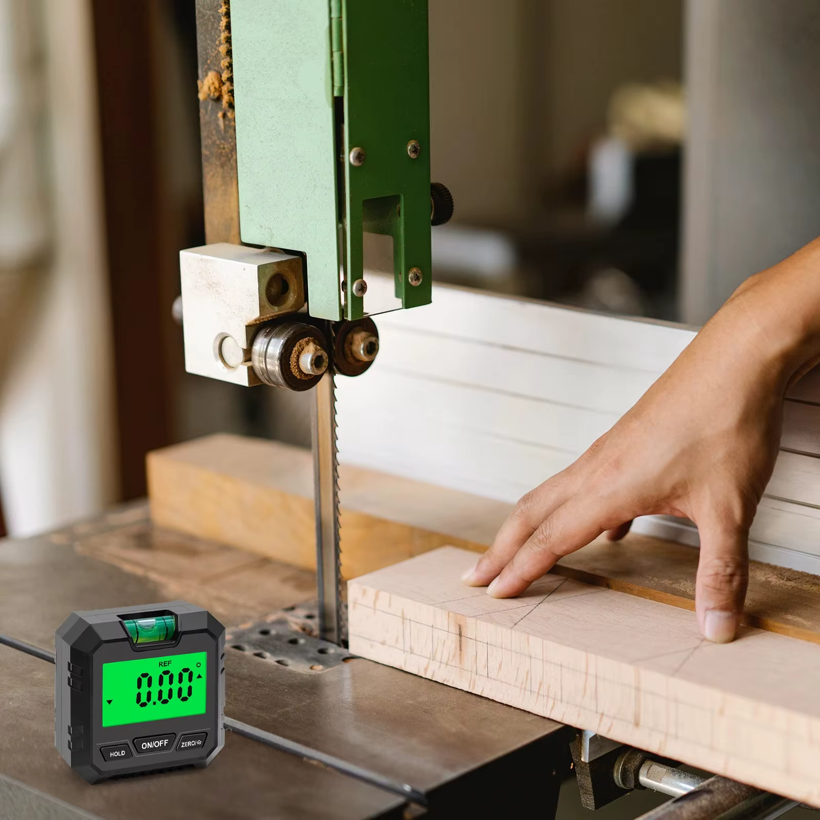 Jauge d'angle numérique 360 ° Mini inclinomètre de mesure avec Base magnétique