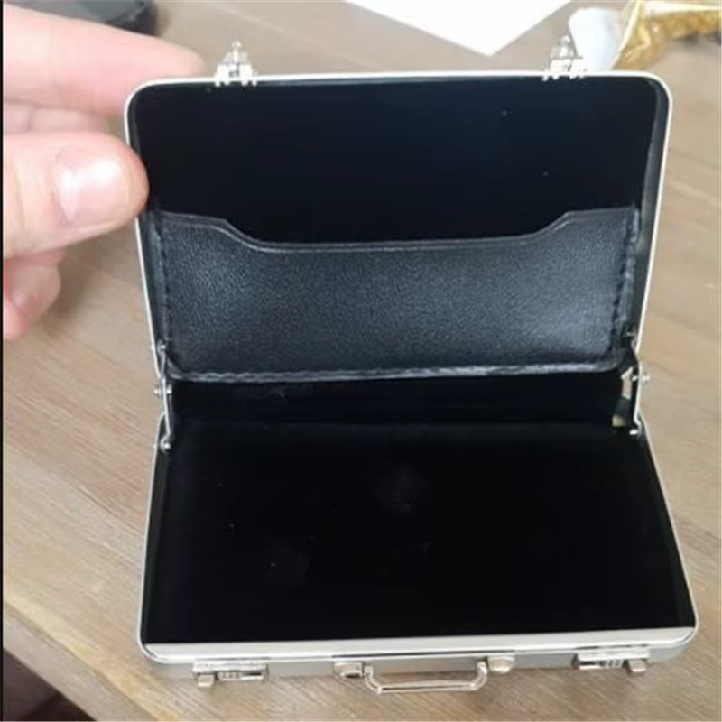 Boîte de rangement en aluminium