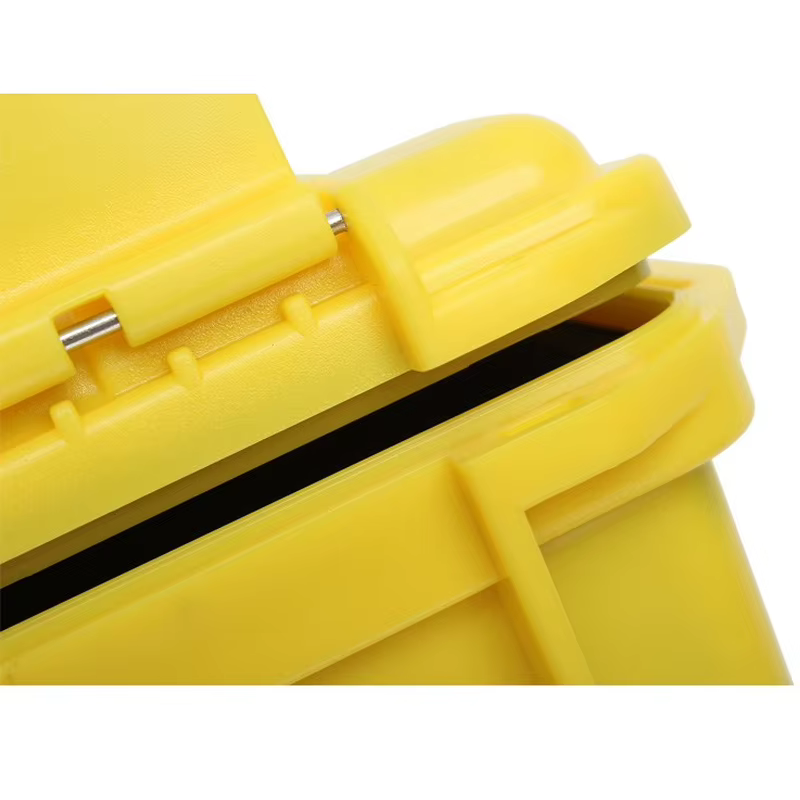 Boîte à outils étanche et antichoc