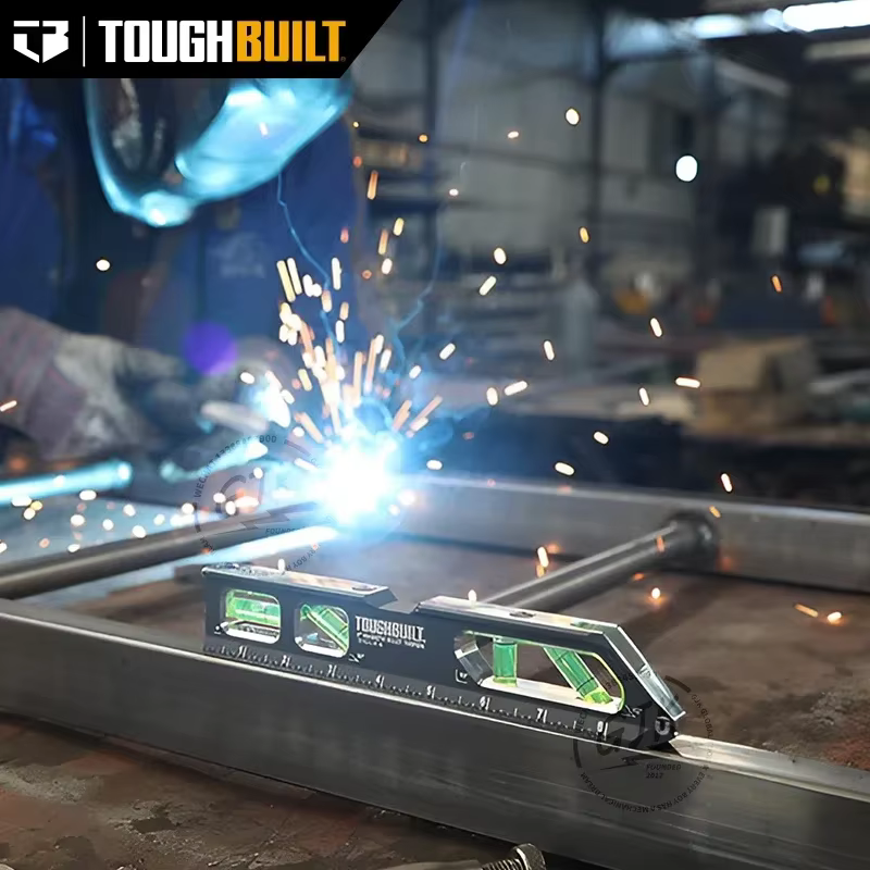 Niveau de torpille à billette magnétique ToughBuilt de 9 pouces - (TB-H2-L-9T-M)