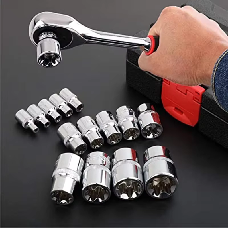 Jeu de douilles Torx E Star femelle E4-E24