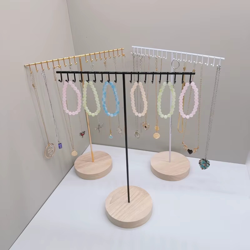 Support de rangement de colliers