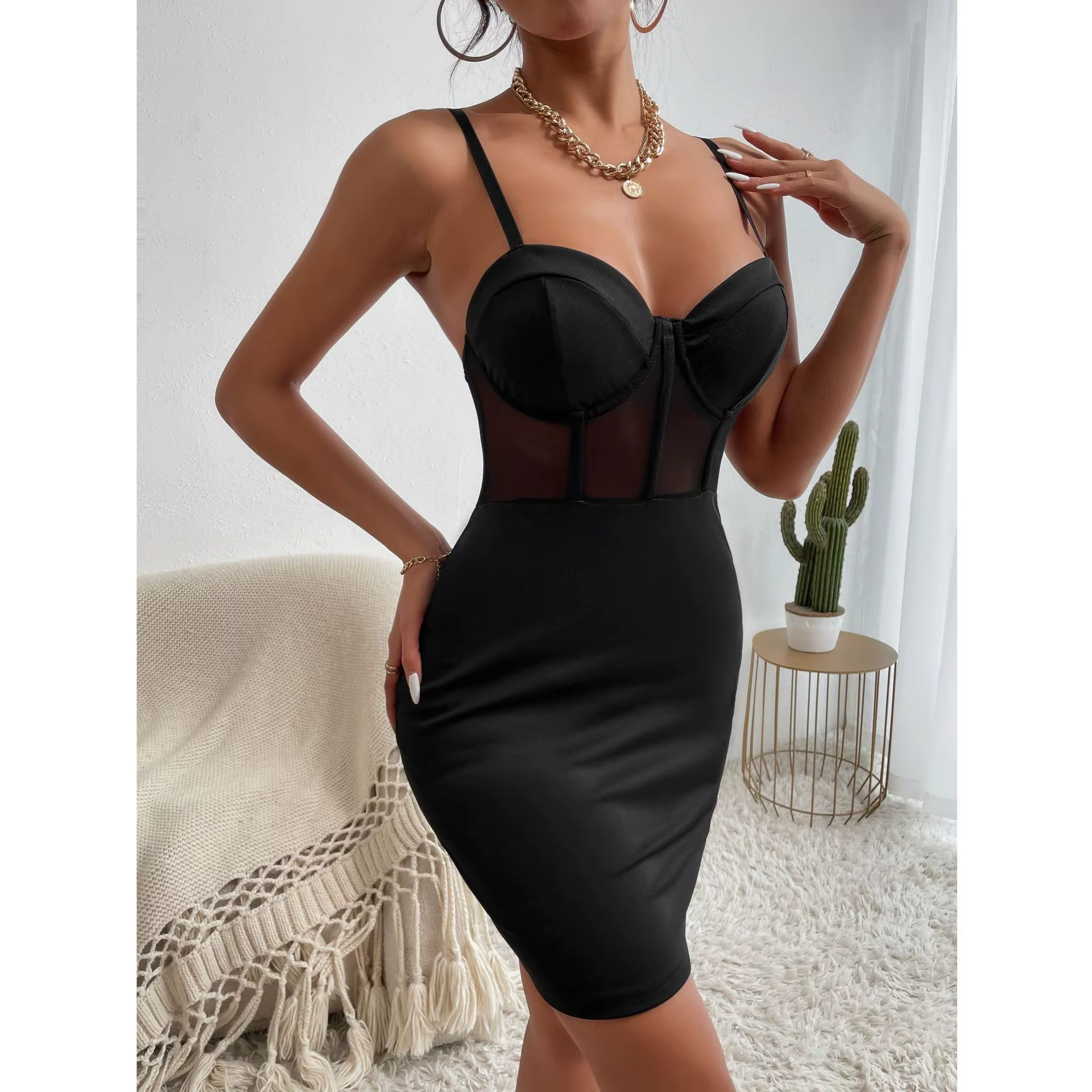 Robe en maille évidée pour femmes