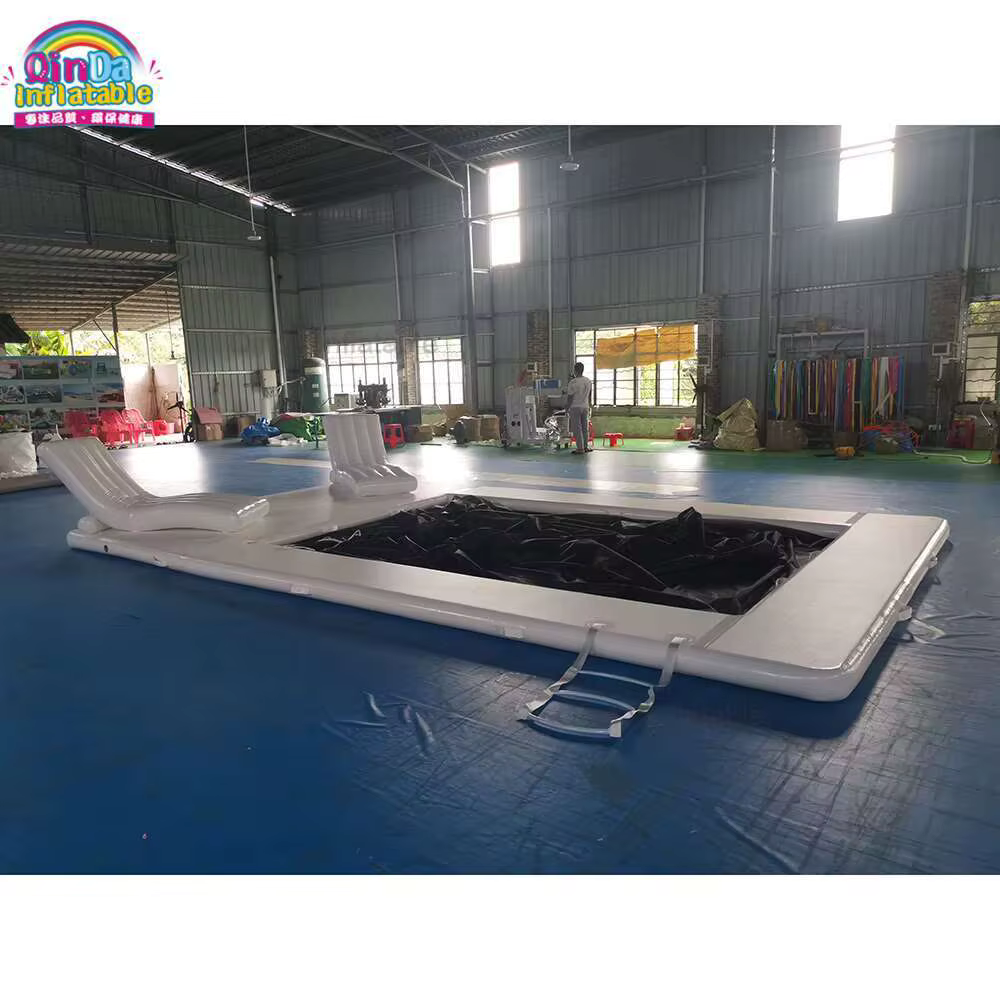 Piscine gonflable personnalisée avec chaise, en forme de yacht