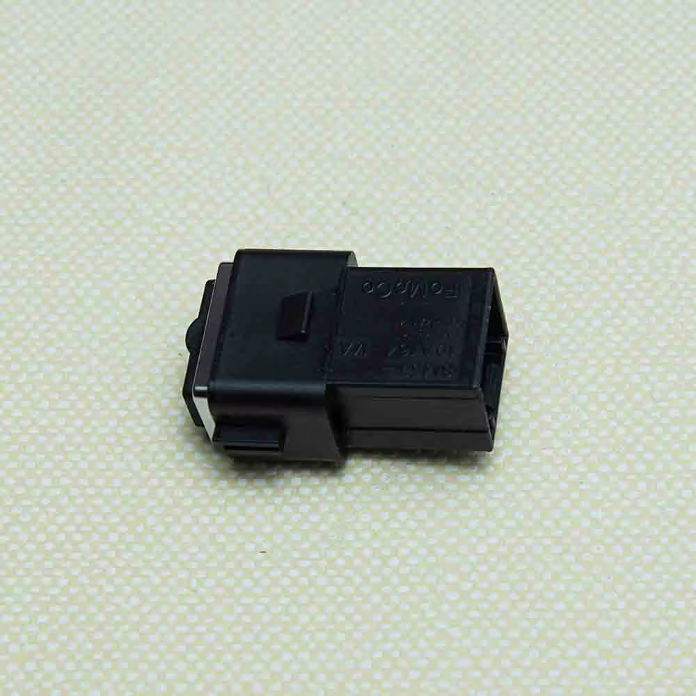 30775252 Pour Volvo C30 C70 S40 S60 S60L S80 S80L V40 V50 V60 V70 XC60 XC70 Prise USB de voiture Pièces automobiles