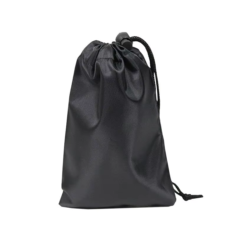 Pochette de rangement en nylon avec cordon de serrage