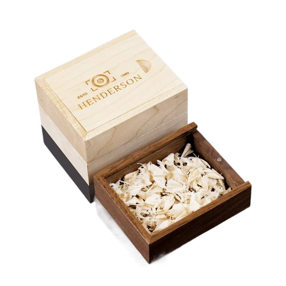 Brochure en bois d'érable non finie avec gravure gratuite