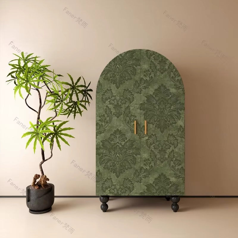 Armoire européenne en bois vert