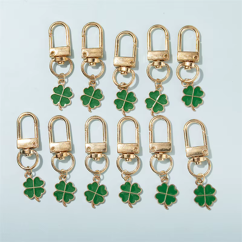 Porte-clés trèfle vert