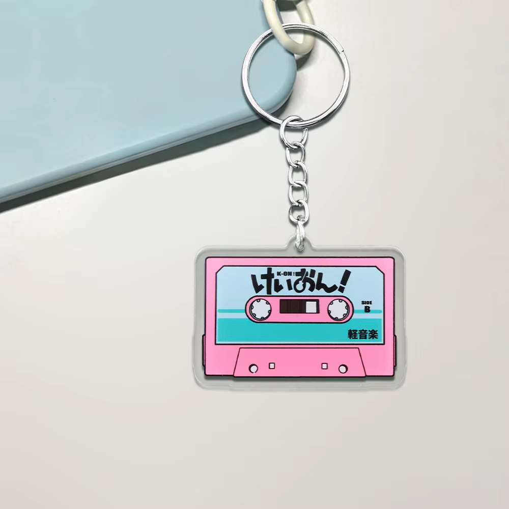 K-On! Porte-clés en acrylique avec bande de Cassette rose