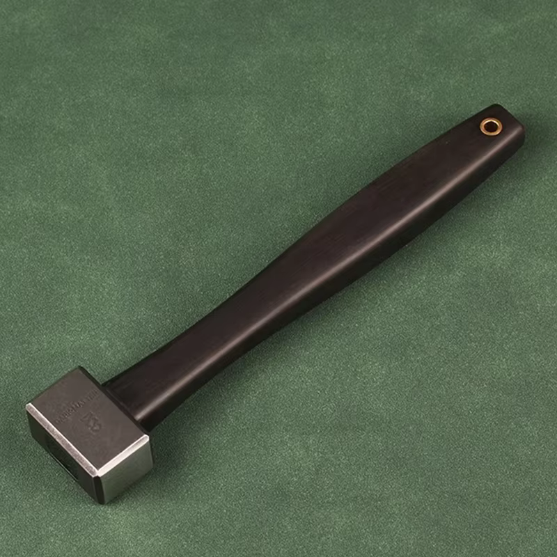 Petit marteau carré en acier 440C