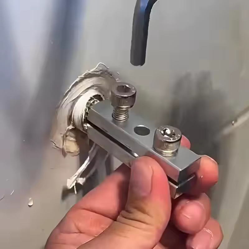Extracteur de vis de valve de robinet-outil multifonctionnel pour enlever les vis dénudées et les boulons endommagés