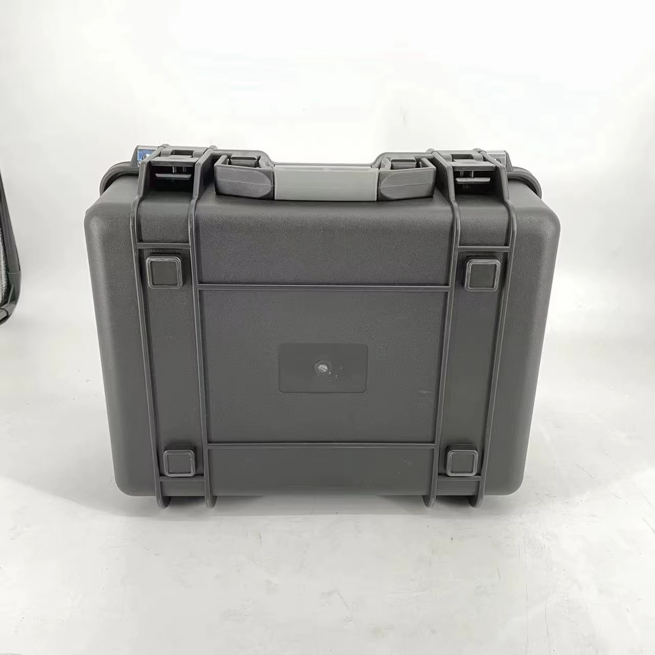 Boîte à outils, étanche IP67 et résistante aux chocs