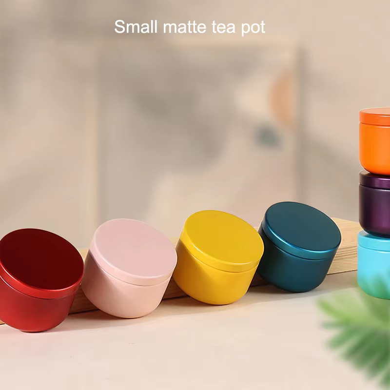 Mini boîte en fer blanc de couleur unie