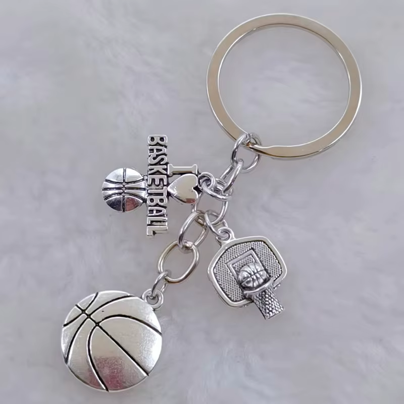 Porte-clés de sport en métal et émail