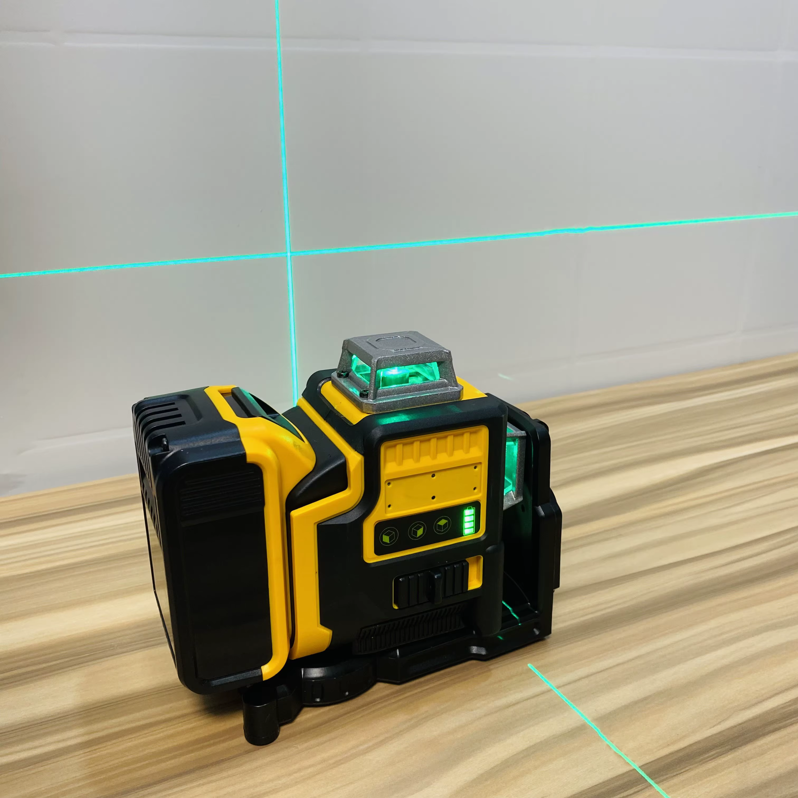 Pour Dewalt 20V 18V batterie niveau Laser 12 lignes 3 côtés * 360 degrés Vertical auto-nivelant outil de ligne transversale horizontale et verticale