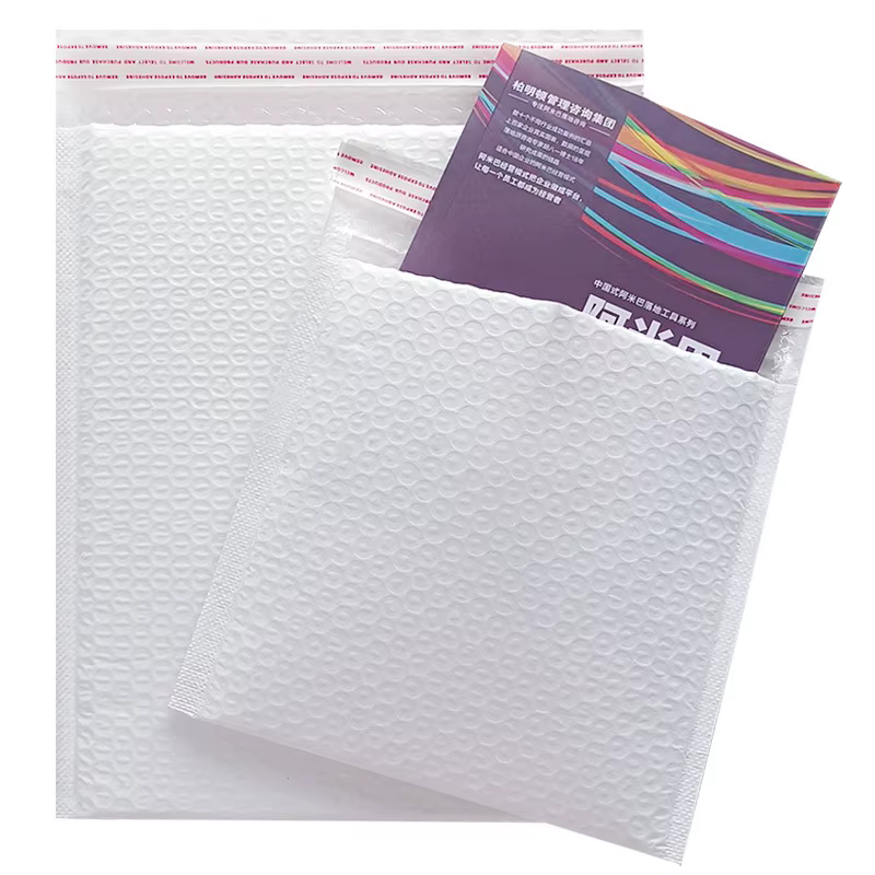 Enveloppes rembourrées à bulles nacrées