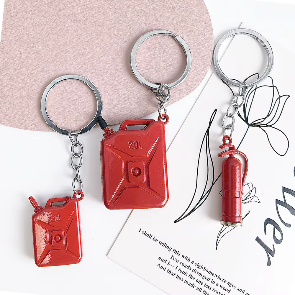 Porte-clés de pompier en forme de tambour d'huile rouge