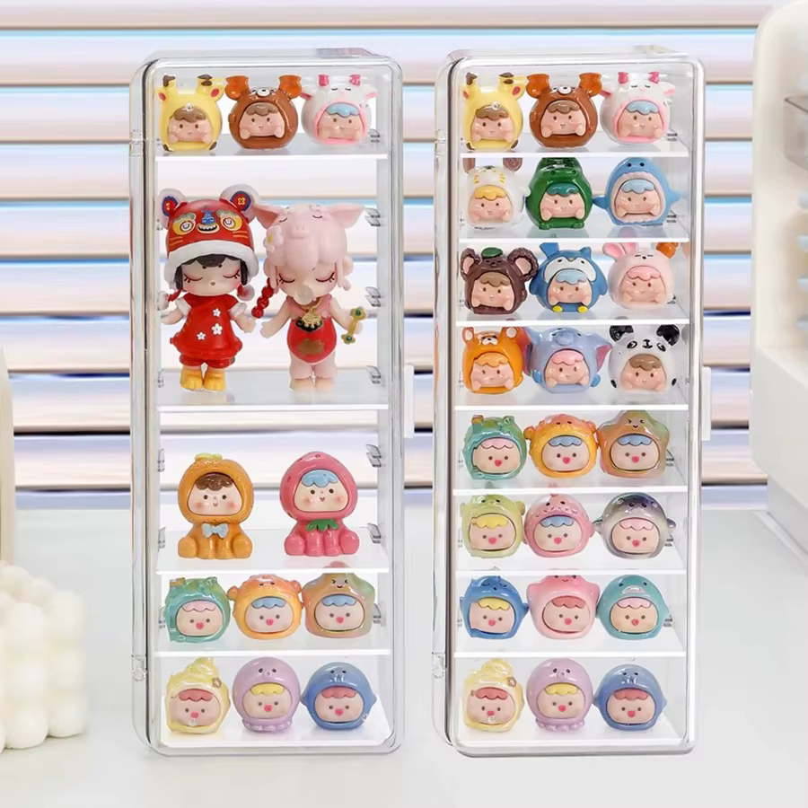 Une boîte de rangement multicouche anti-poussière avec une jolie petite vitrine