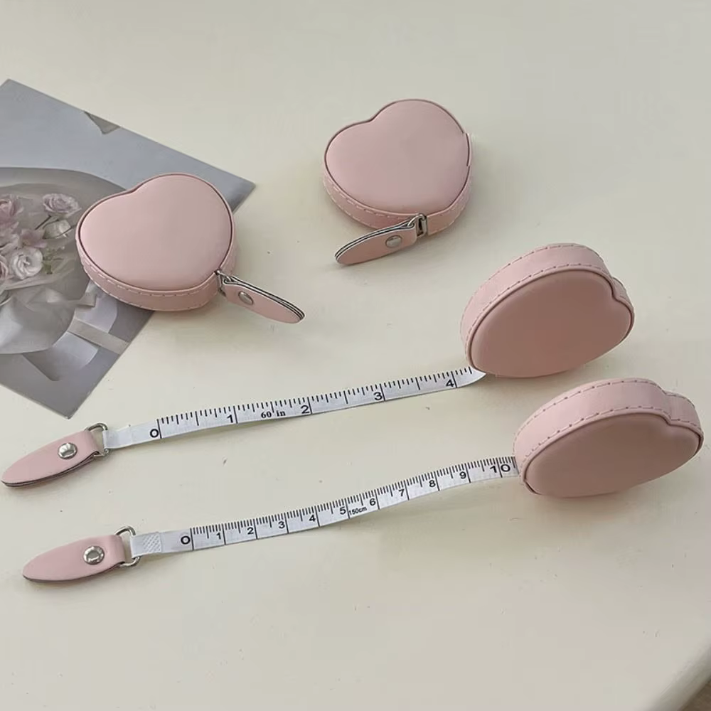 Ruban à mesurer portable en forme de cœur mignon