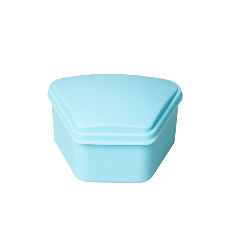 Boîte de rangement trapézoïdale pour prothèses dentaires
