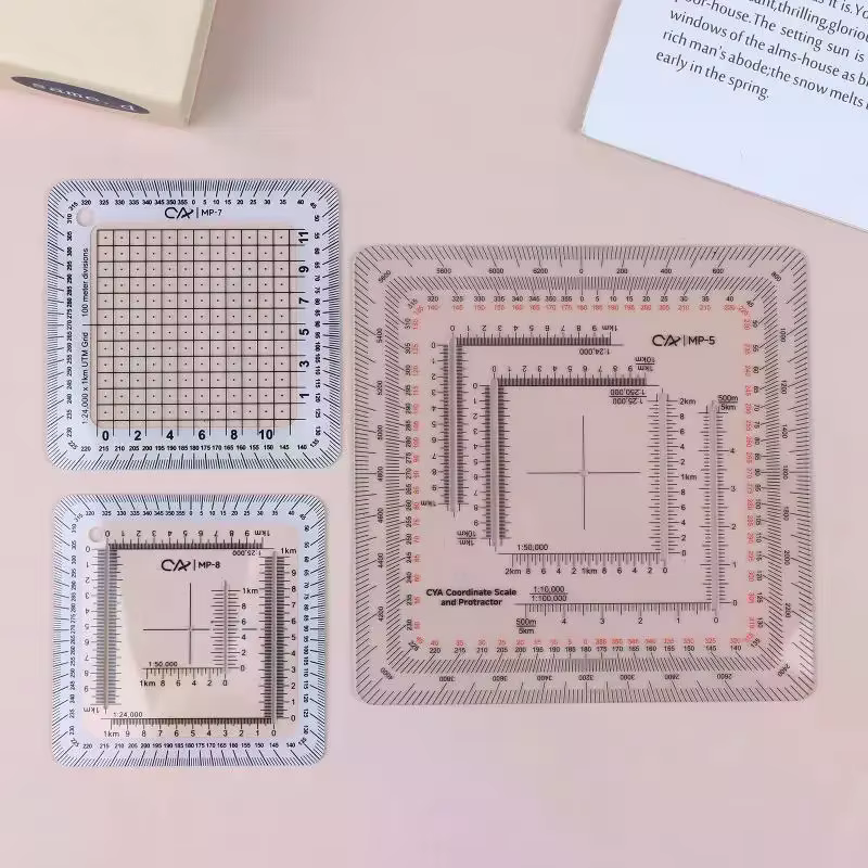 Carte topographique militaire pratique avec échelle de coordonnées MGRS USNG pour les aventures de navigation maritime et terrestre