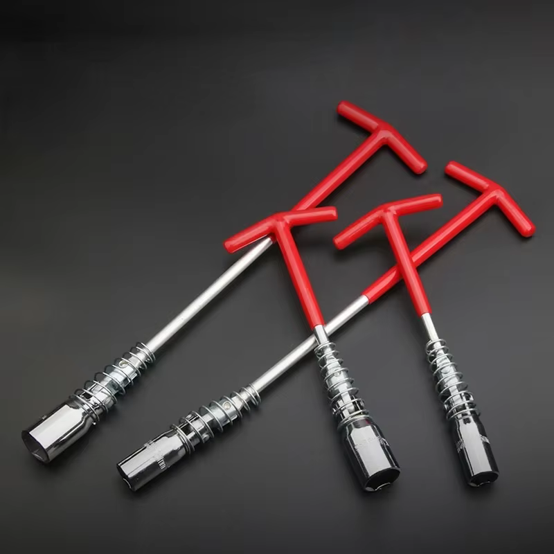 Clé universelle pour outil de retrait de bougie d'allumage