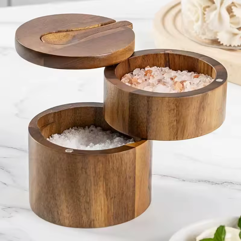 Pot d'assaisonnement en bois