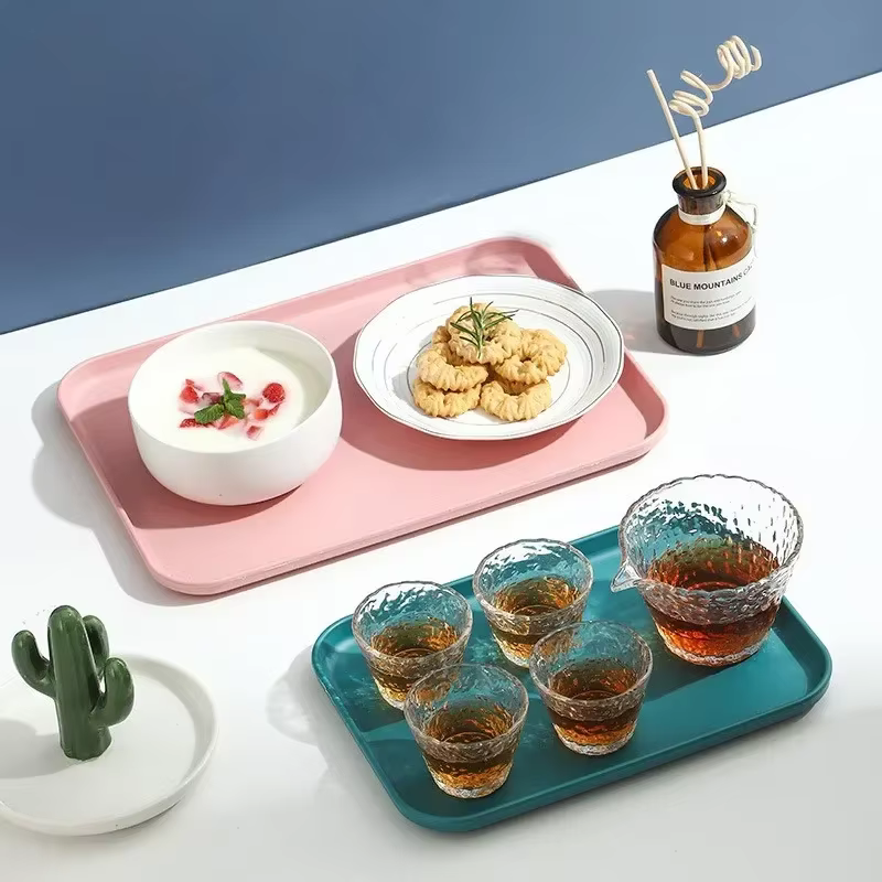 Plateau de service en plastique