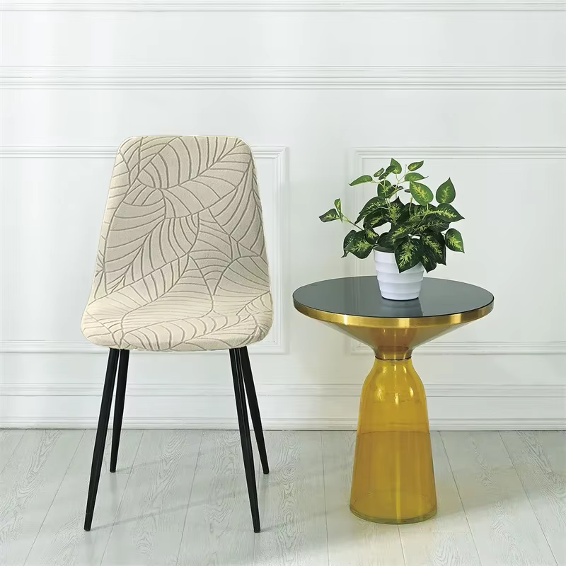 Housse de chaise en forme de coquille