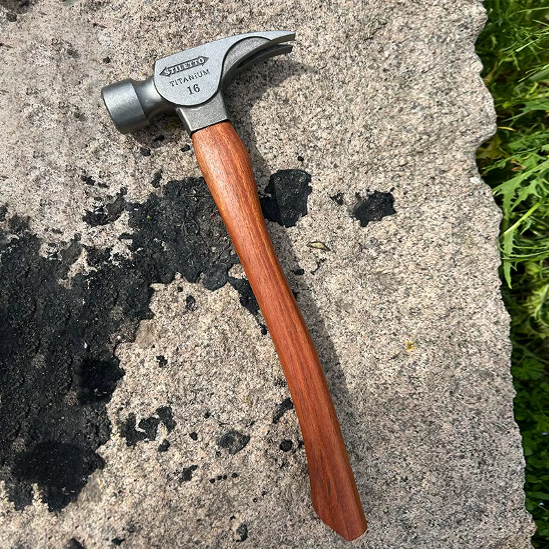 Tête de marteau à griffes de charpentier