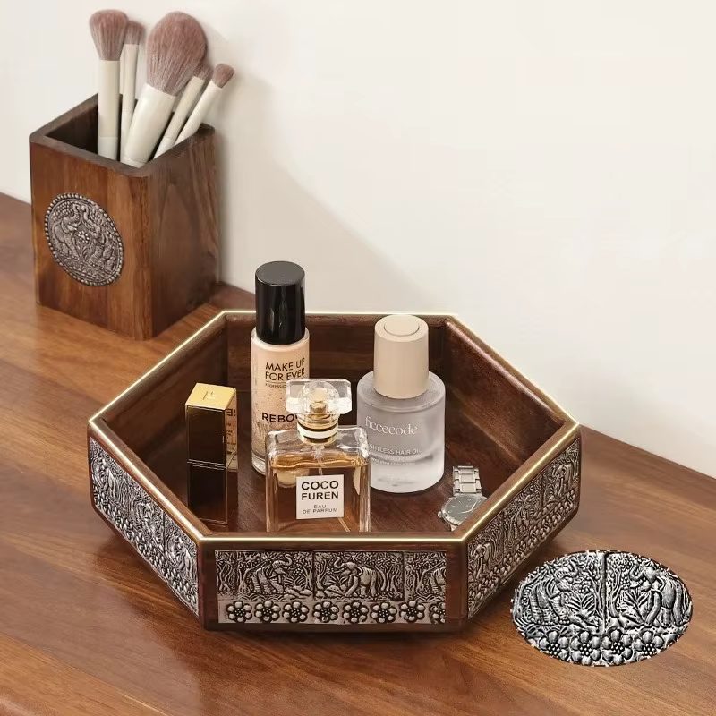 Boîte de rangement rotative rétro en bois massif