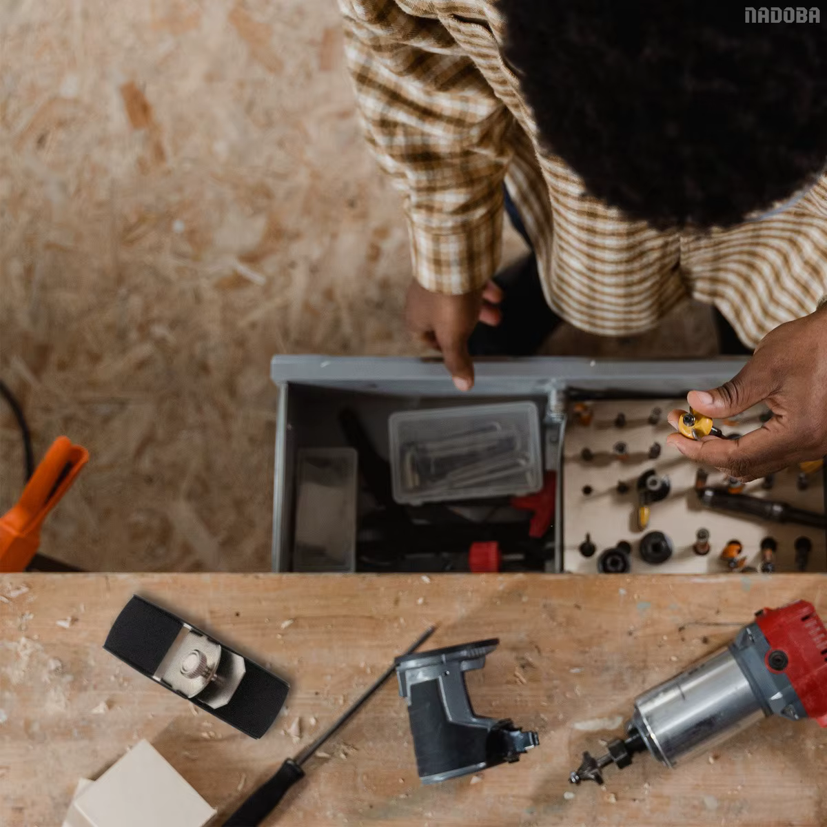 Mini raboteuse à main pour le travail du bois