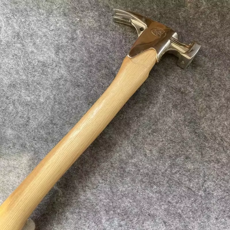 Marteau à griffes intégré en fer domestique