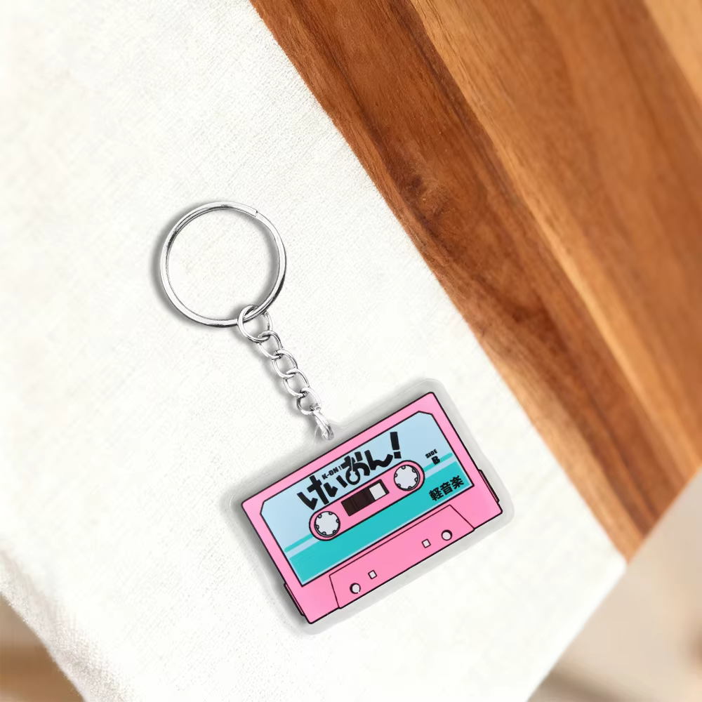 K-On! Porte-clés en acrylique avec bande de Cassette rose