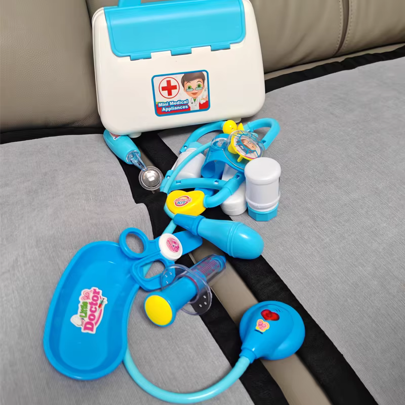 Jouets de médecin pour enfants