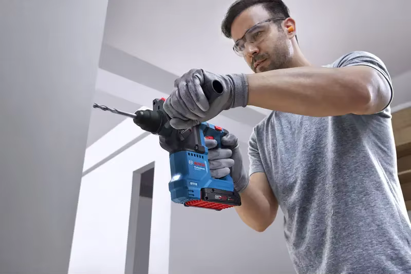 Marteau perforateur sans fil BOSCH GBH 18V-18 avec moteur sans balais SDS Plus professionnel