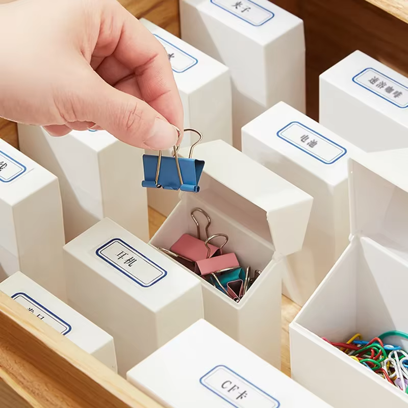 Boîte de rangement de bureau à couvercle rabattable