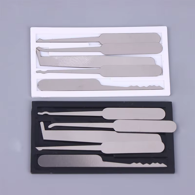 Coffret d'outils : Un outil indispensable pour les passionnés de serrurerie. Nouvelle version améliorée et épaissie. Boîte à outils portable classique.